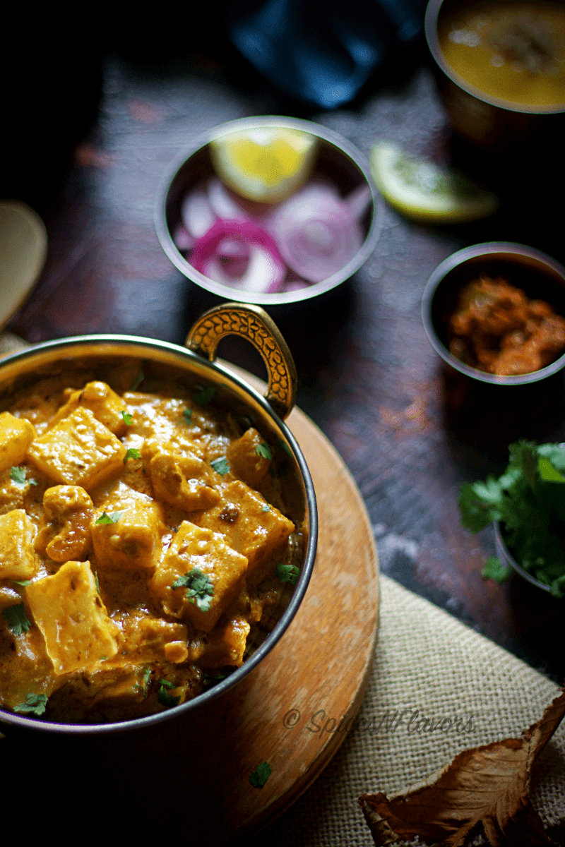 mughlai-aloo-lajawab-restaurant-style-indian-curry