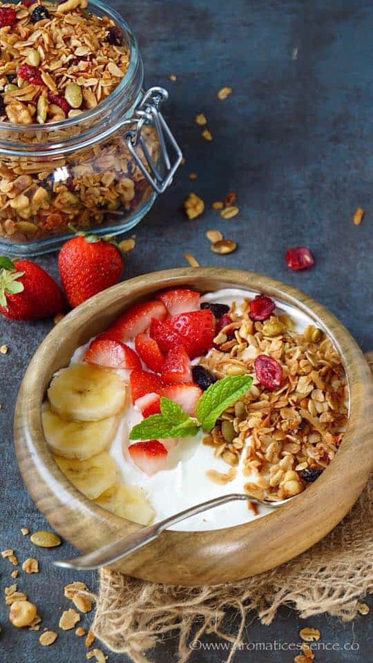 granola image from best breakfast bake post