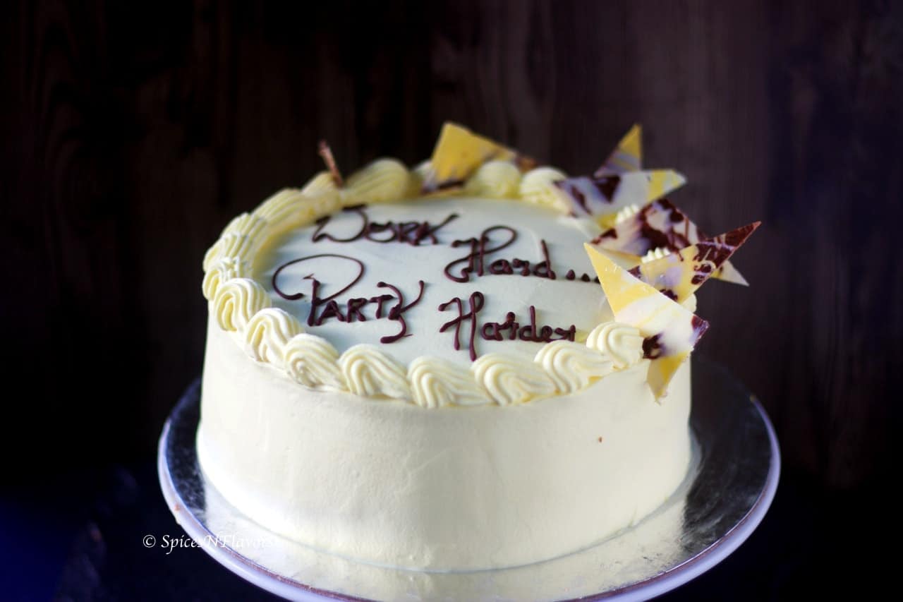 stabilized whipped cream sharp edges cake