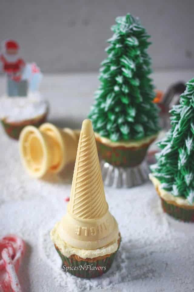 pic showing plain ice-cream cone without frosting that helps understand how to make christmas tree cupcakes