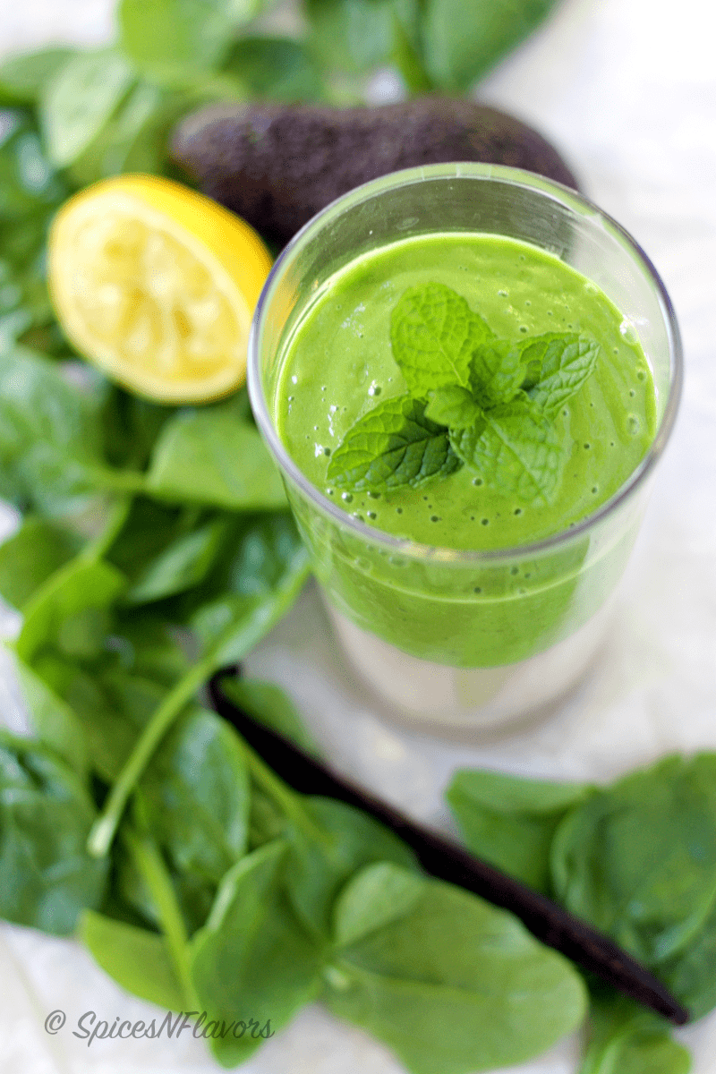 Classic Vanilla Green Smoothie - Spices N Flavors