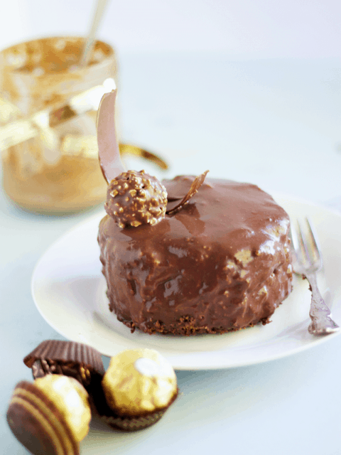ferrero rocher mousse chocolate hazelnut cake