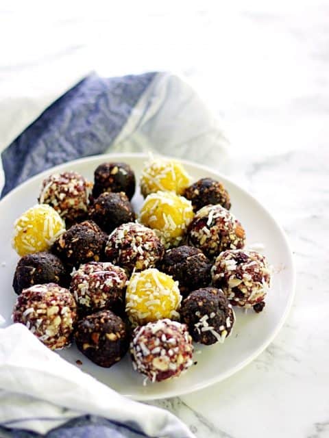 3 Healthy Energy Balls recipe ideas cranberry vanilla lemon coconut brownie cocoa powder