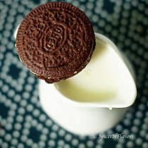 eggless homemade oreo cookies how to make oreo cookies at home diy oreo cookies from scratch #homemadeoreocookies #oreocookies #oreo #cookies #egglesscookies #oreocookies