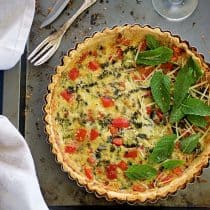 quiche lorraine pepper and broccoli quiche vegetable quiche vegetarian quiche photography #quichelorraine #quiche #vegetarianquiche #vegetablequiche #quiche #lorraine how to make quiche at home