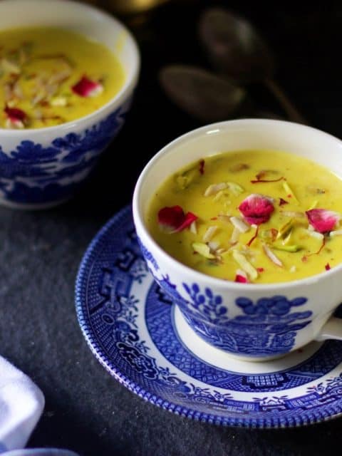 makhane ki kheer, makhana kheer, how to make makhana kheer, makhana in pregnancy, how to roast makhana, benefits of eating makhana, protein in makhana, how much makhana to eat in a day, makhana in weight loss, makhana nutritiional information, how to eat makhana, makhana recipes, how to make makhana,