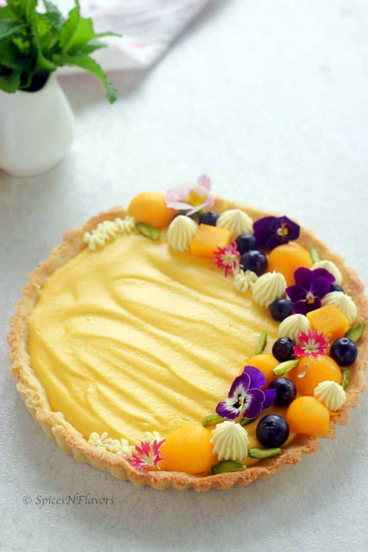 mousse tart showing the decoration on the side