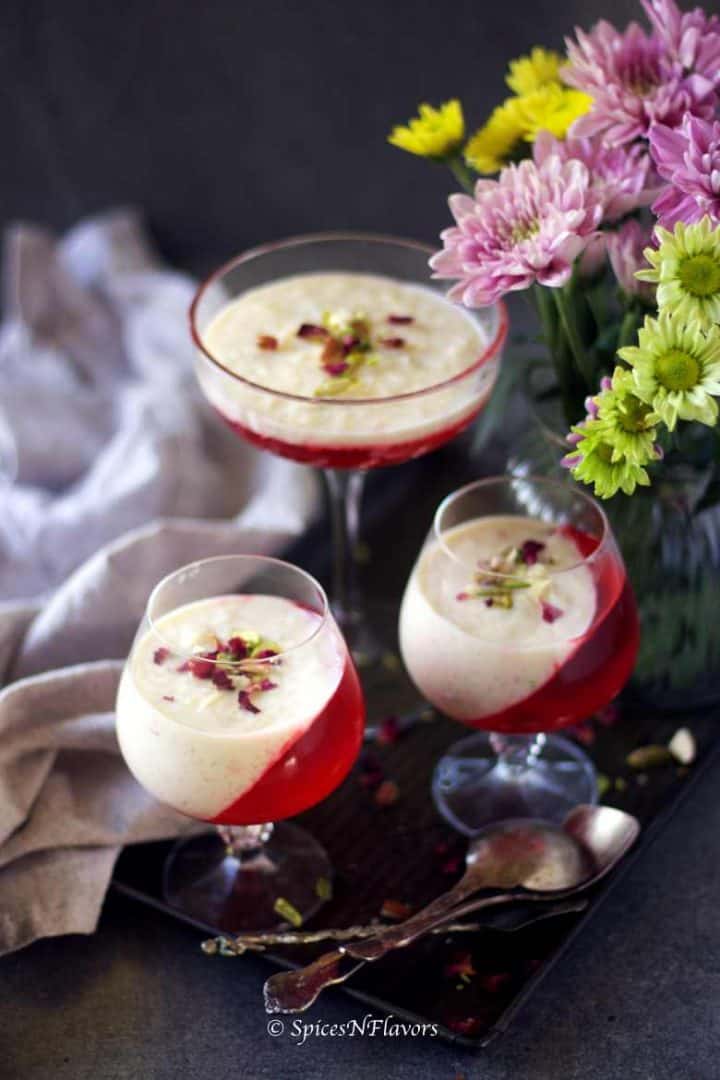 3 glasses having the kheer and jelly served in an angular fashion