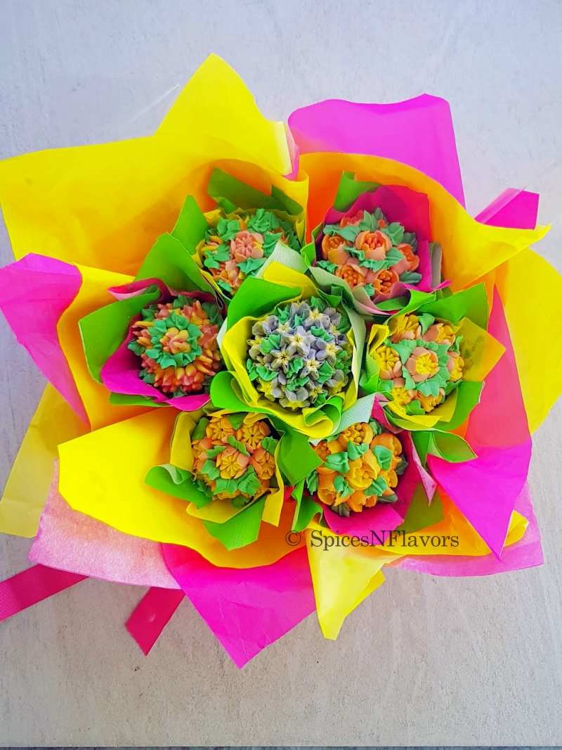 DIY Mini Flower Bouquet with Printable Paper Wrap