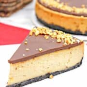 peanut butter chocolate cheesecake slice