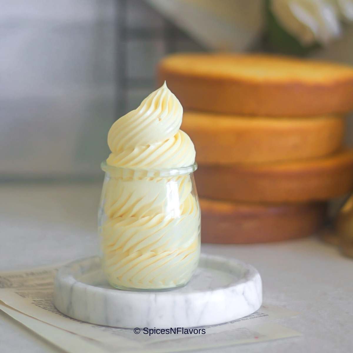 Secrets of the perfect buttercream cake: how to perfectly smooth  buttercream with sharp sides 