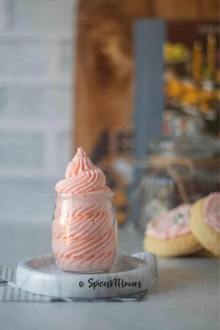 Buttercream frosting for Cutout Cookies that hardens Spices N Flavors