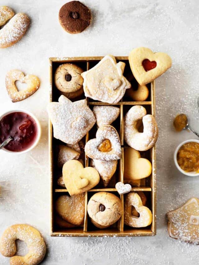 Top 10 easy Christmas Cookies to try in 2023 - Spices N Flavors