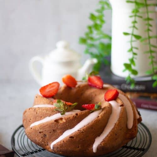 strawberry pound cake placed on a wire rack