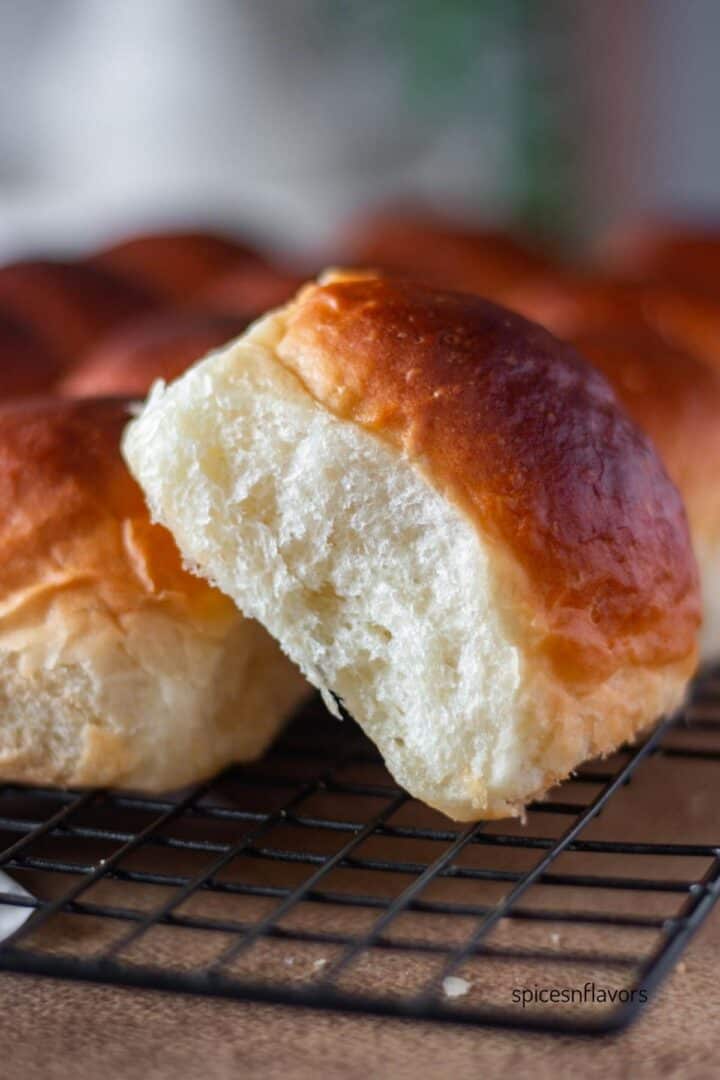 side view of the bread